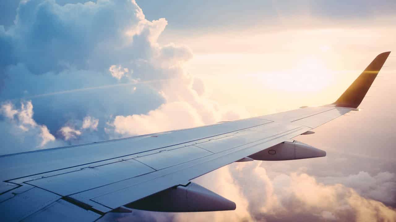 occuper des enfants dans l'avion